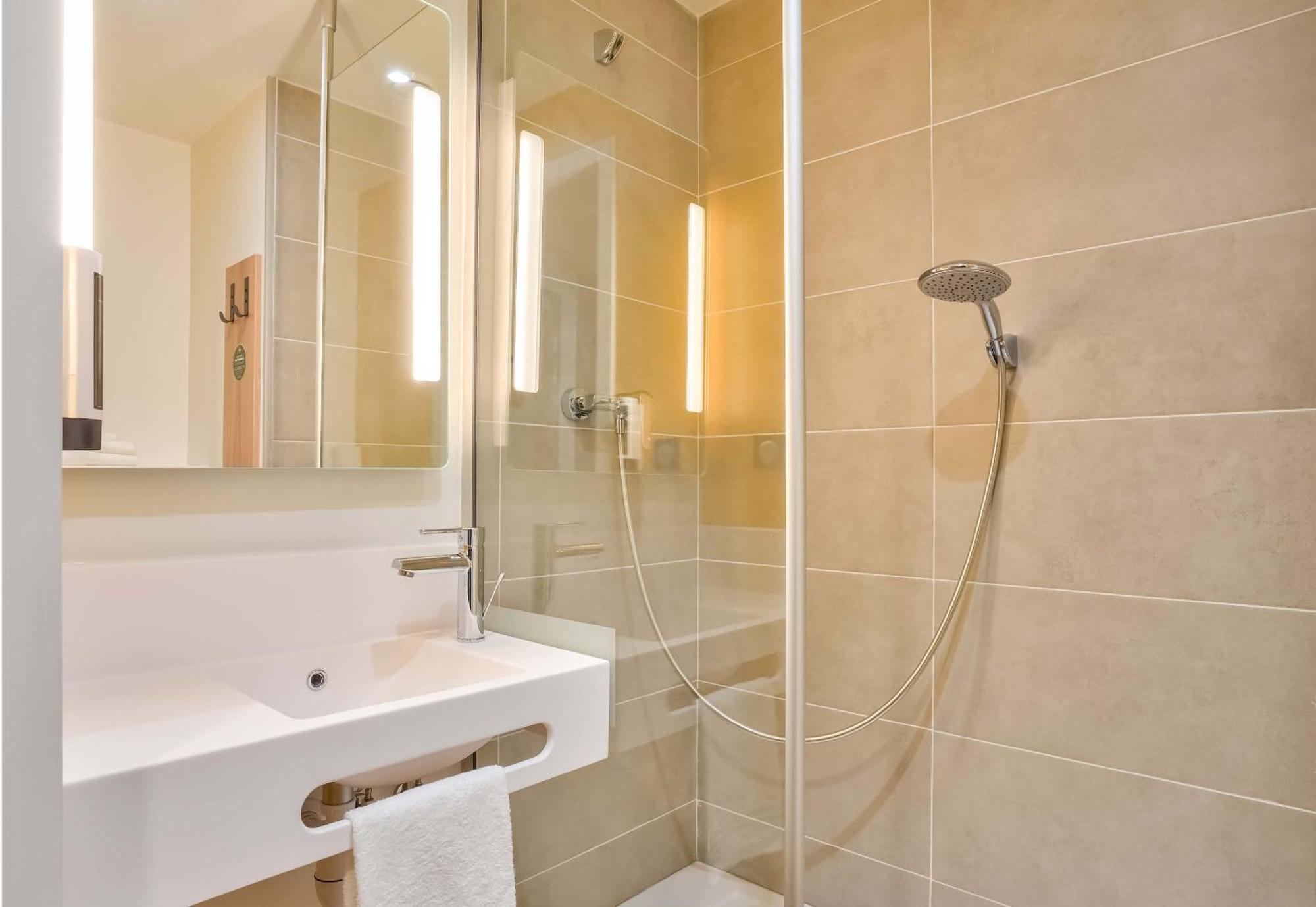 B&B Hotel Paris Porte D'Orleans มงต์รูช ภายนอก รูปภาพ